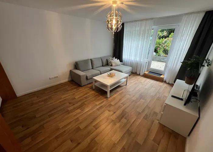 Messenahe Moderne Zwei-Zimmer-Wohnung 42Qm